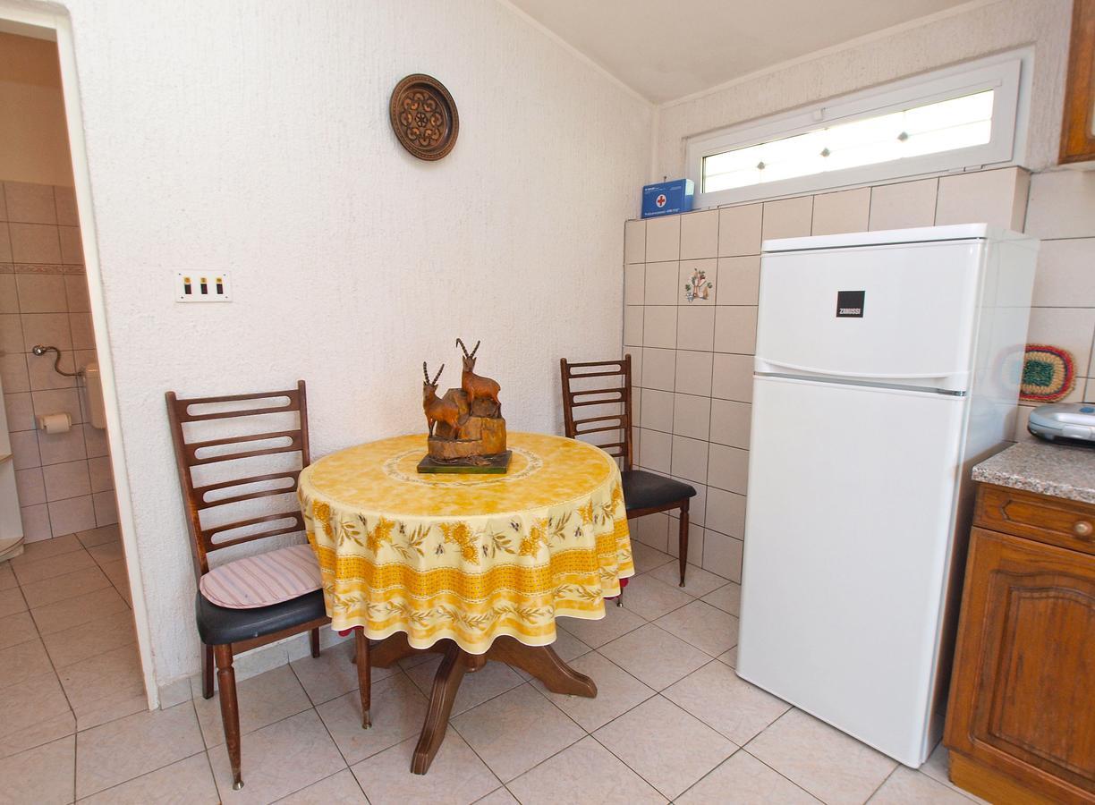 Apartments Danica 271 เวอร์ซาร์ ภายนอก รูปภาพ